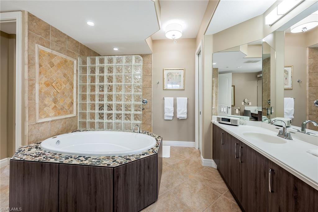 VISTA POINTE - Residential