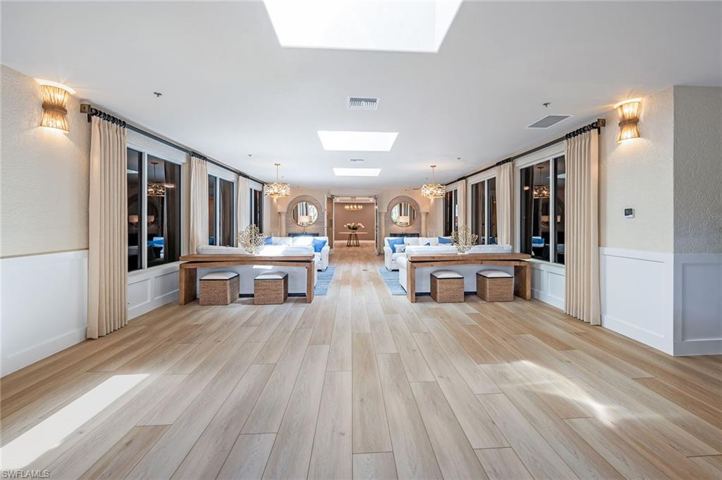 560 El Camino Real 1102