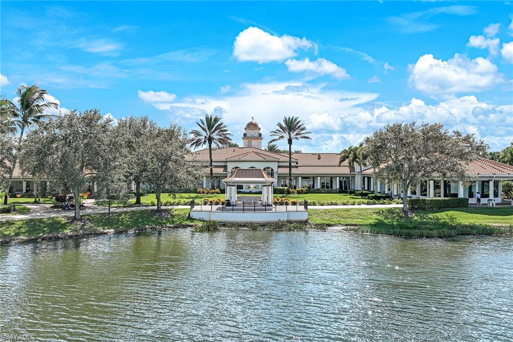 ISLAND WALK - Residential