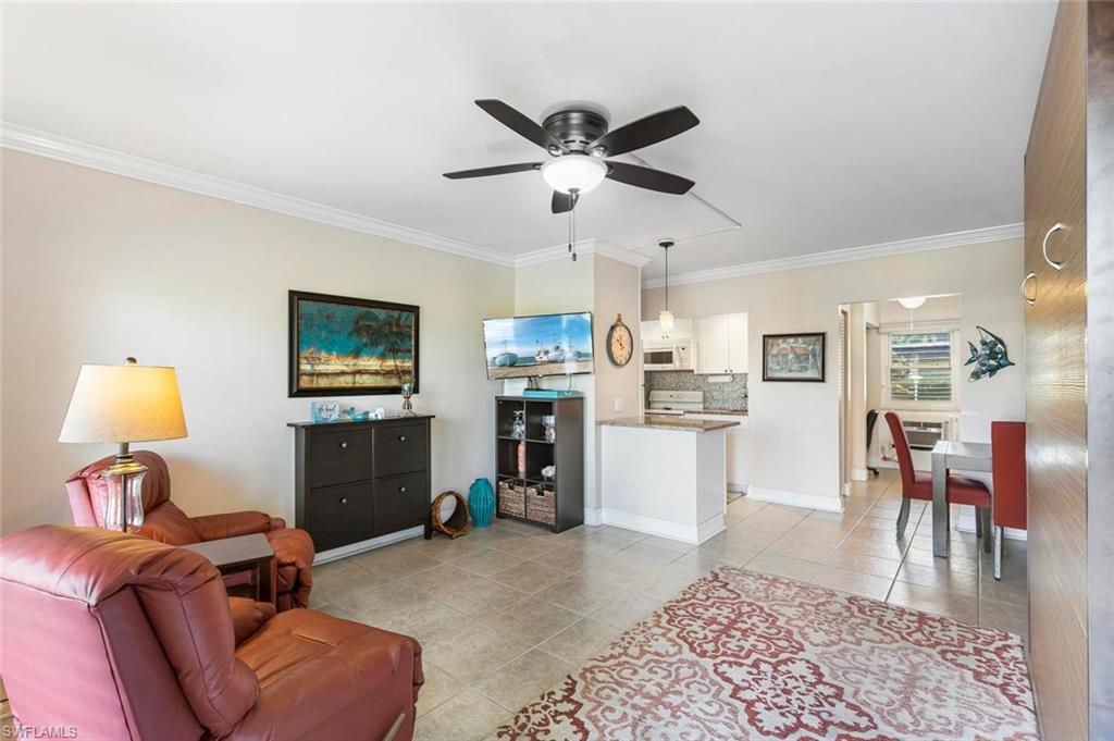 SOUTHWINDS APTS OF MARCO ISLAND - Residential