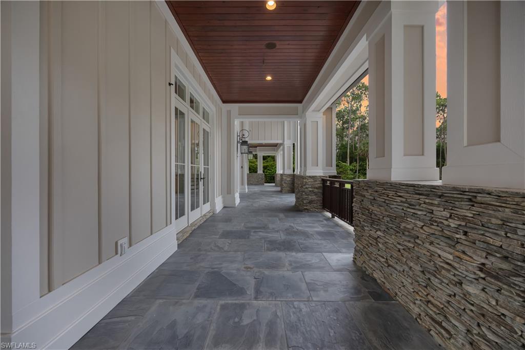 COACH HOUSE - Residential