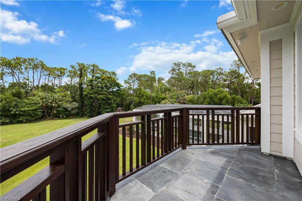 COACH HOUSE - Residential