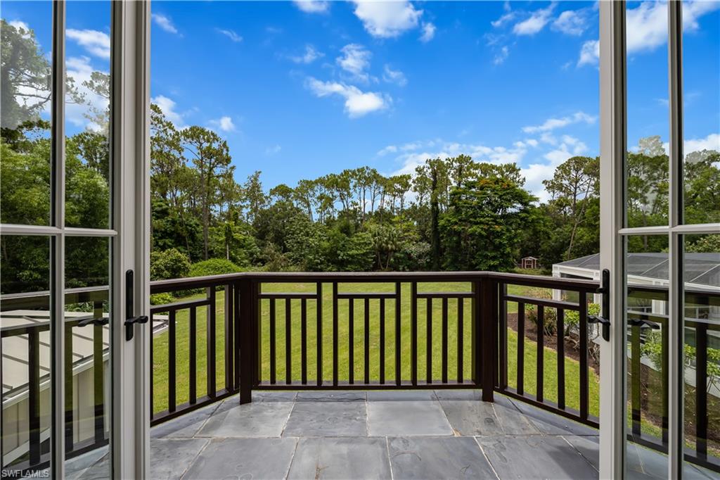 COACH HOUSE - Residential