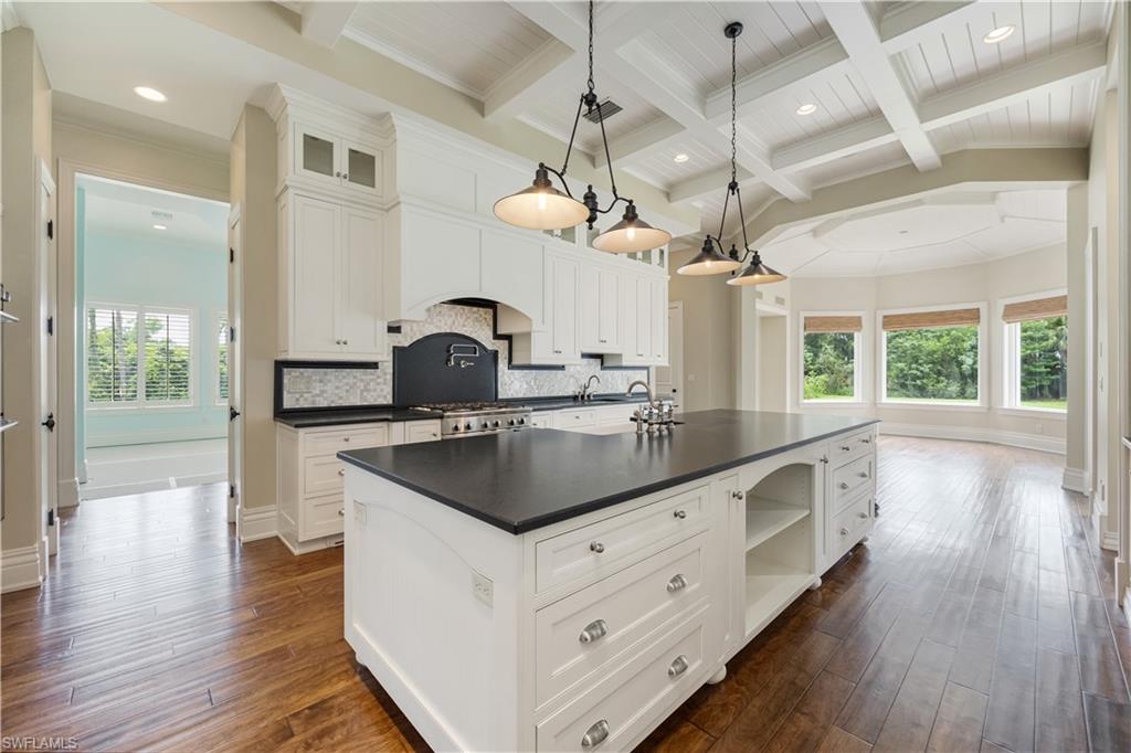 COACH HOUSE - Residential