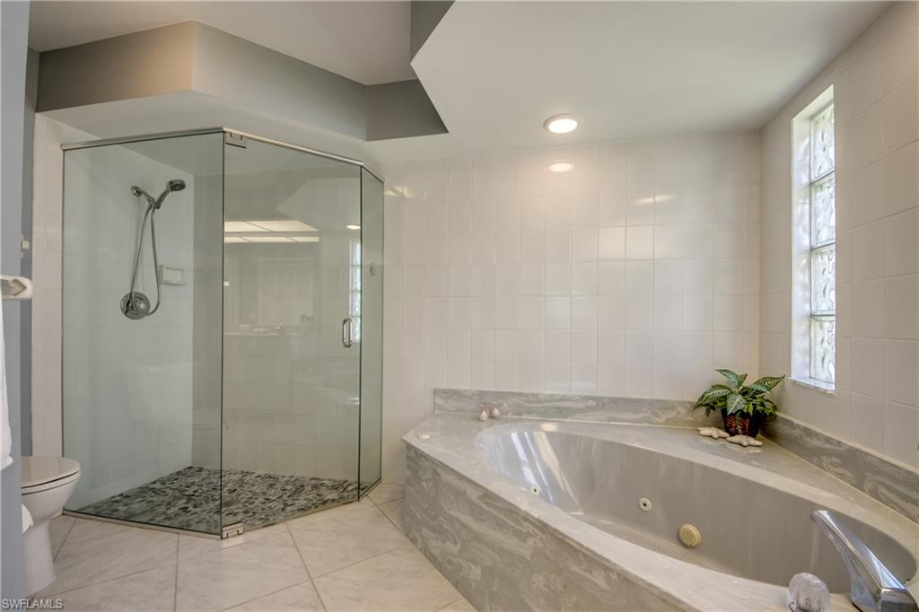 SABAL SPRINGS GOLF AND RACQUET CLUB - Residential