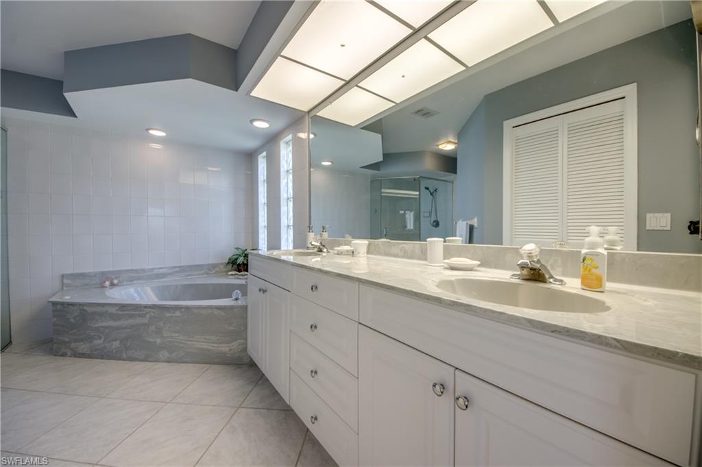 SABAL SPRINGS GOLF AND RACQUET CLUB - Residential