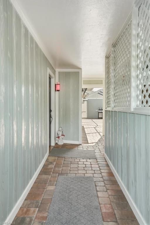 ENCLAVE - Residential