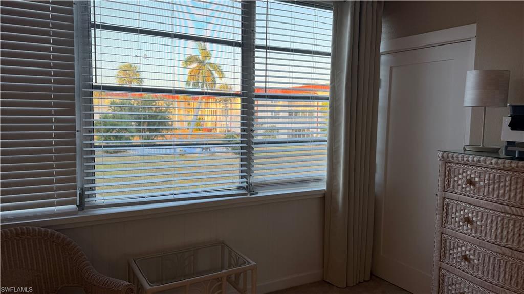 SEVEN LAKES - Residential