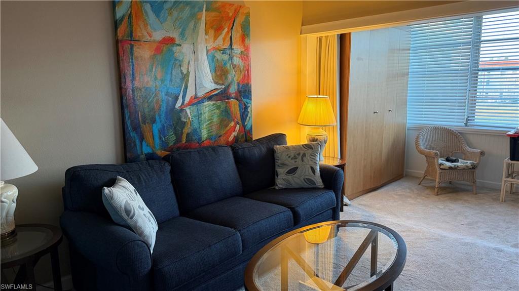 SEVEN LAKES - Residential