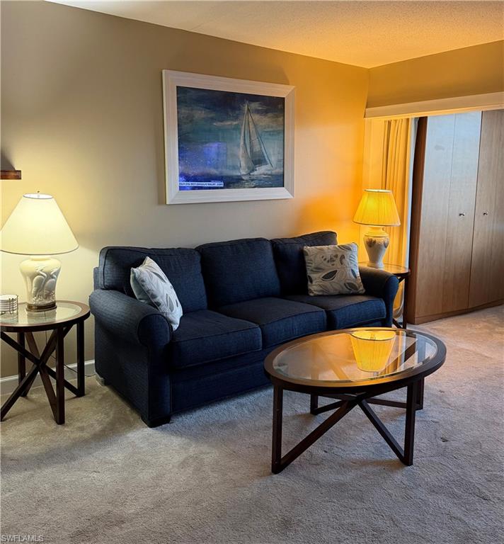 SEVEN LAKES - Residential