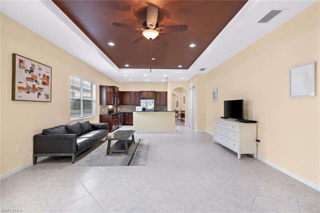 MANCHESTER SQUARE - Residential