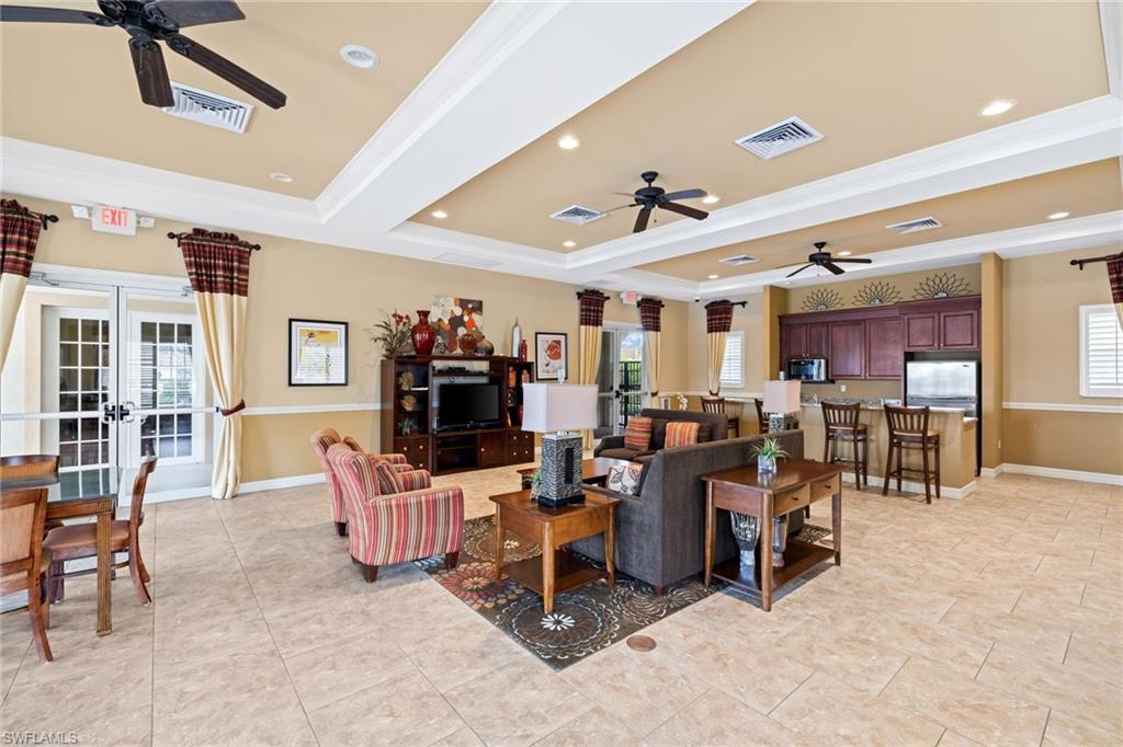 MANCHESTER SQUARE - Residential