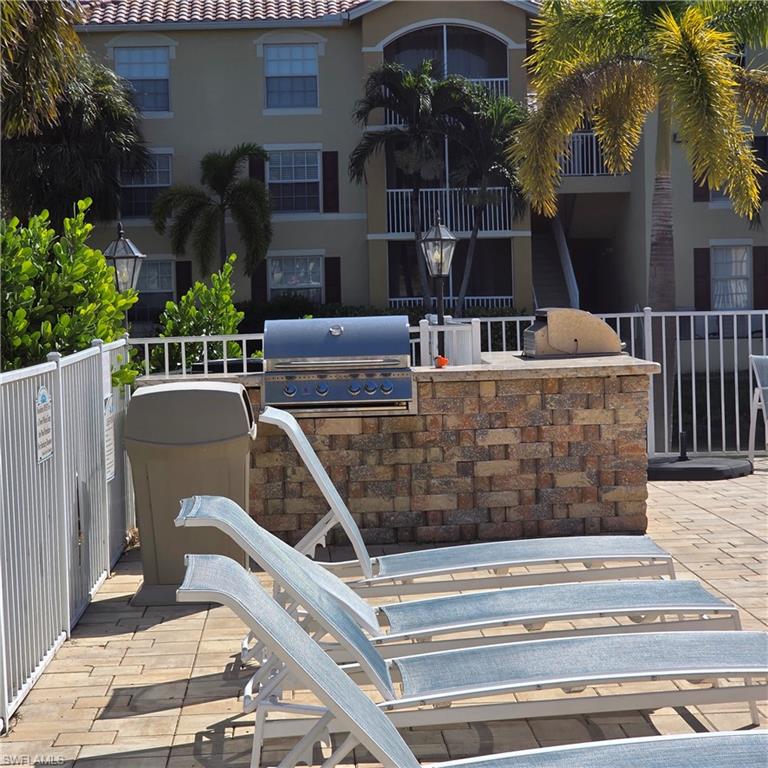 THE RESIDENCE - Residential