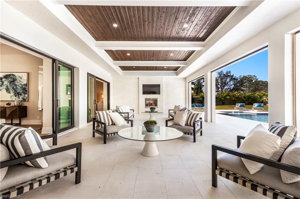 PINE RIDGE - Residential