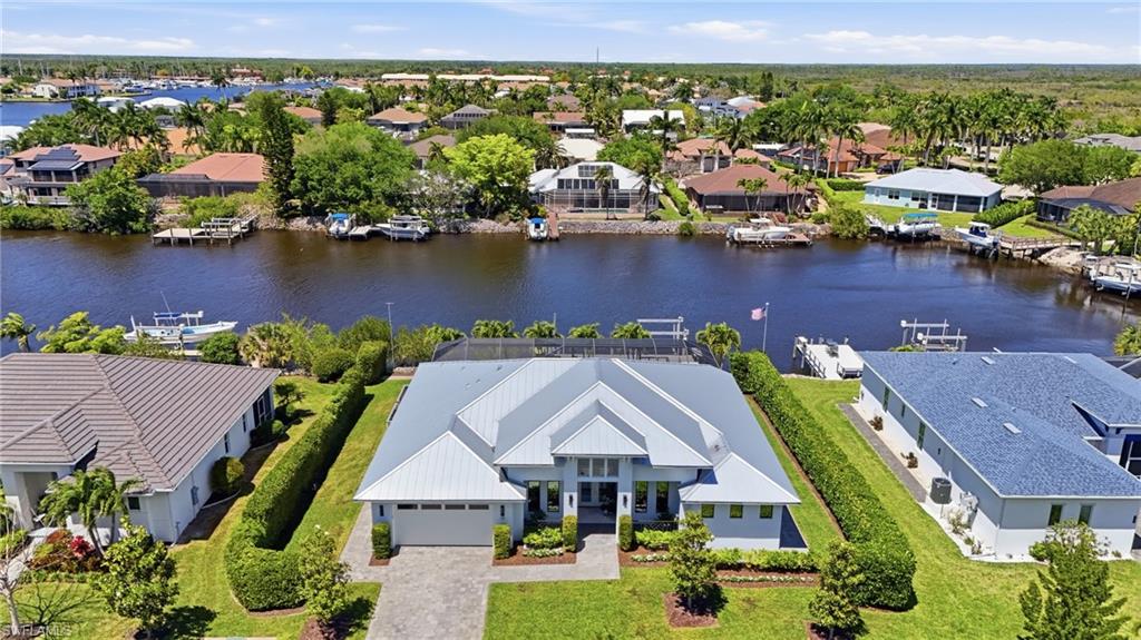 THE CAYS - Residential