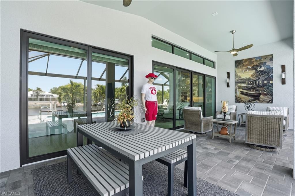 THE CAYS - Residential