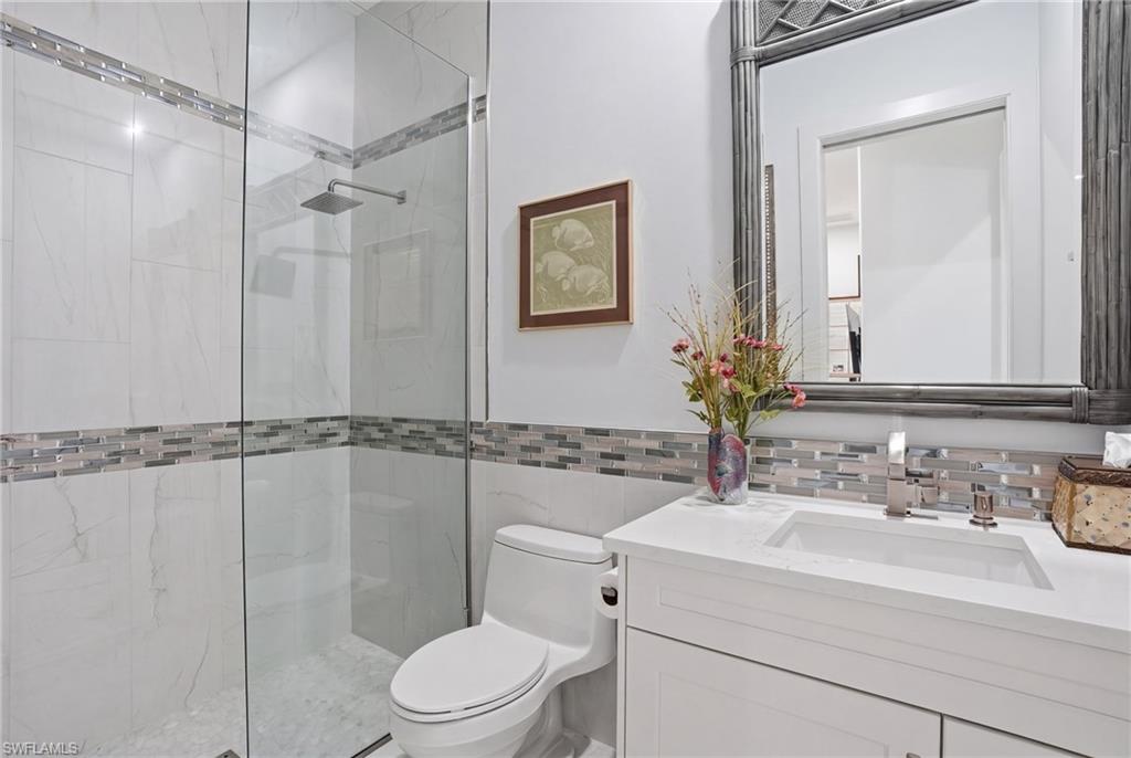 THE CAYS - Residential