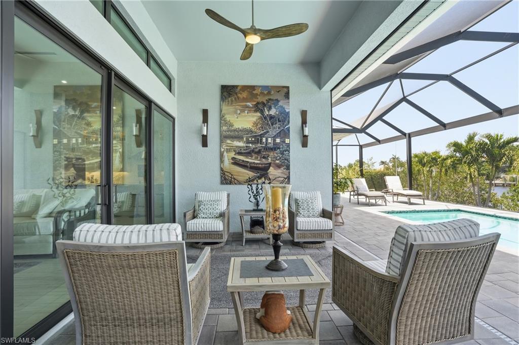 THE CAYS - Residential