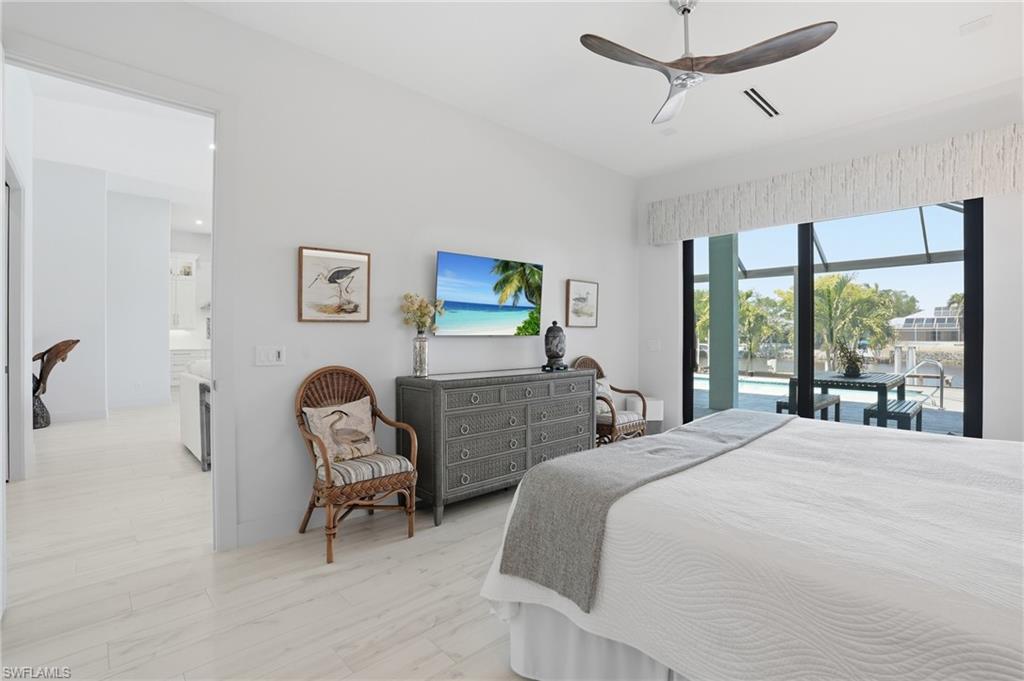 THE CAYS - Residential