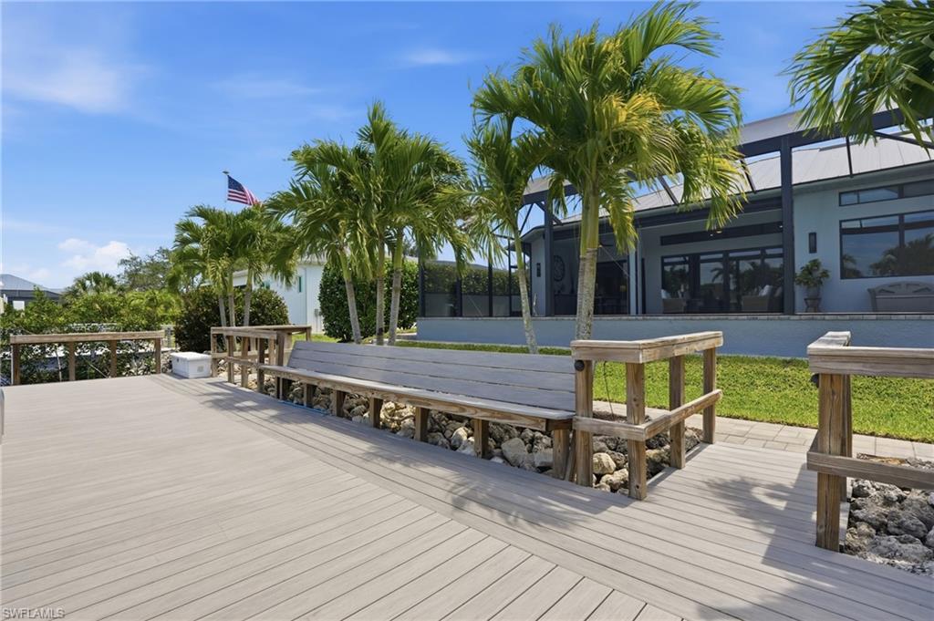 THE CAYS - Residential