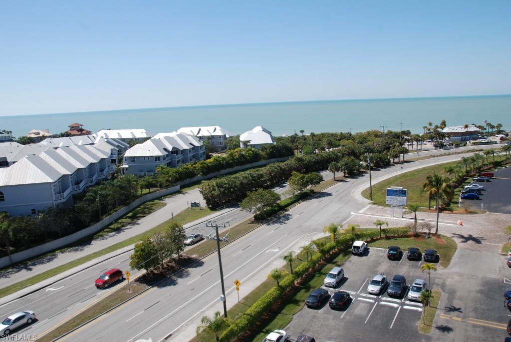 BEACH AND TENNIS CLUB - Residential