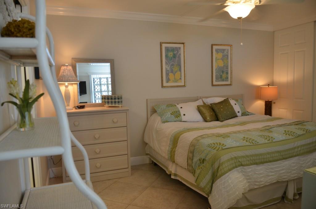 BEACH AND TENNIS CLUB - Residential