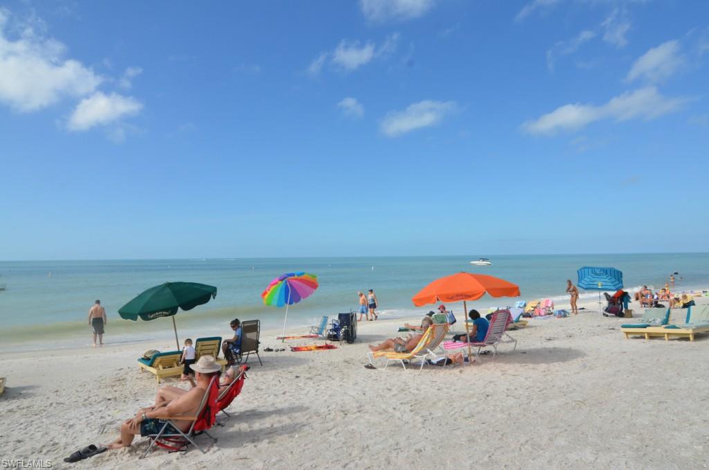 BEACH AND TENNIS CLUB - Residential