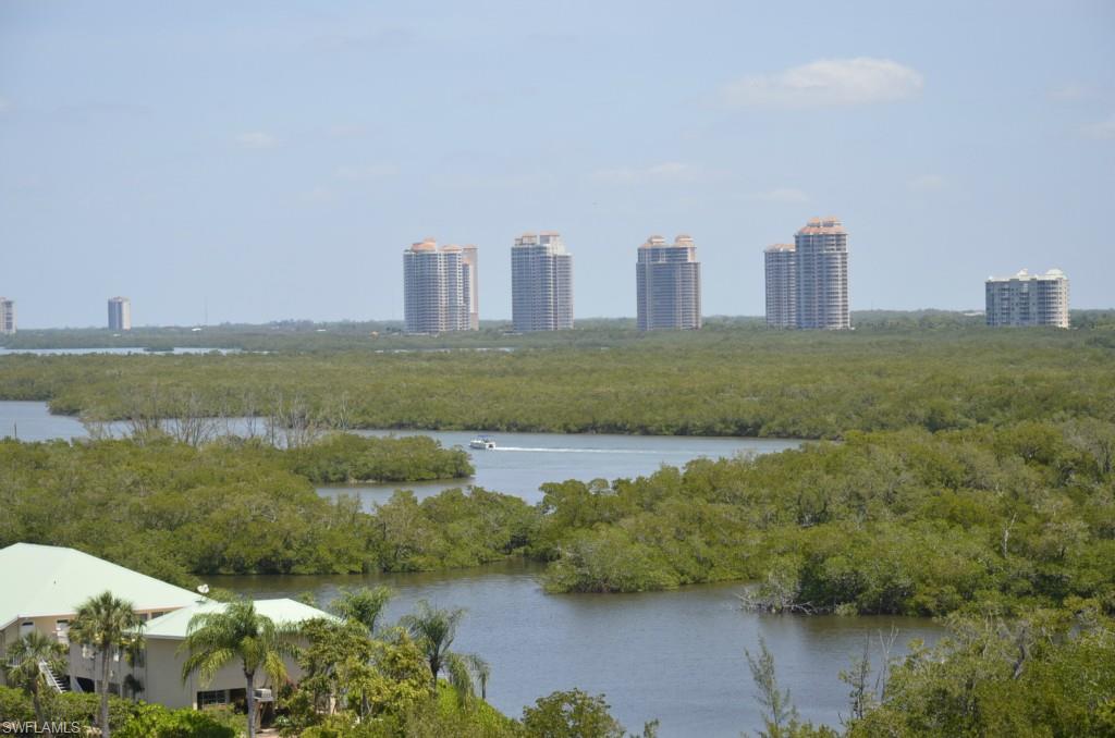 BEACH AND TENNIS CLUB - Residential