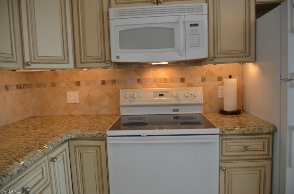 BEACH AND TENNIS CLUB - Residential