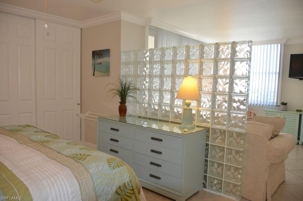 BEACH AND TENNIS CLUB - Residential