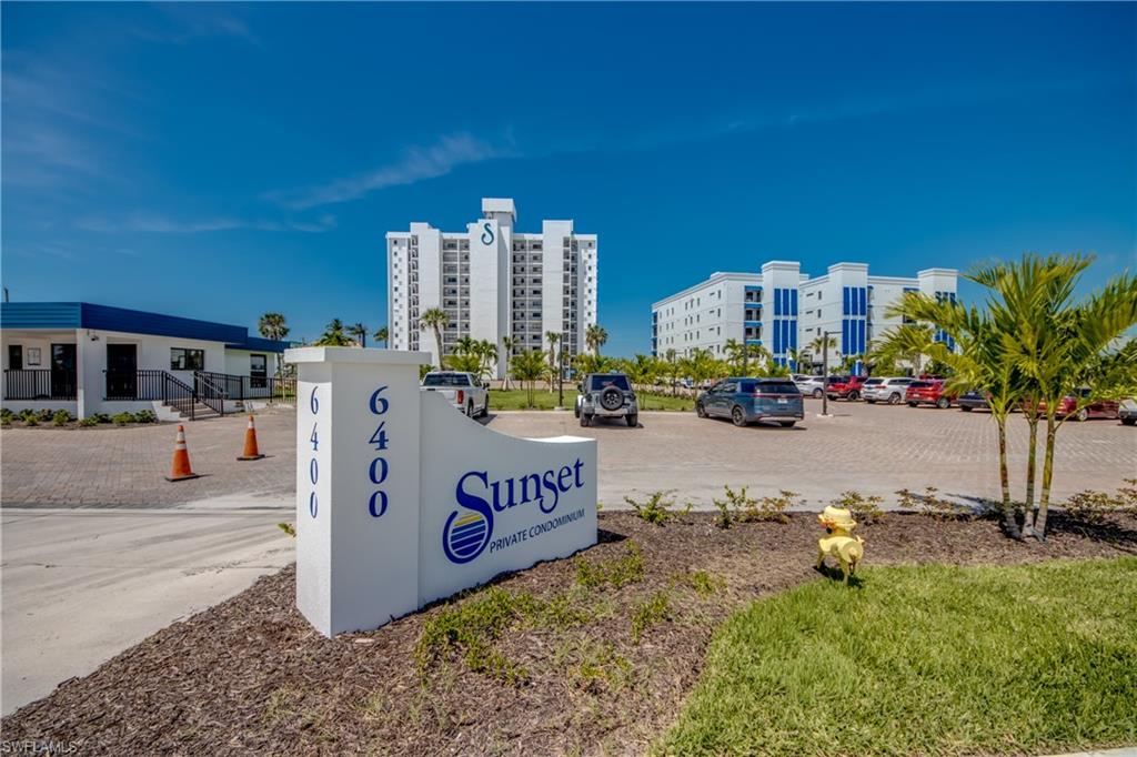 SUNSET CONDO - Residential