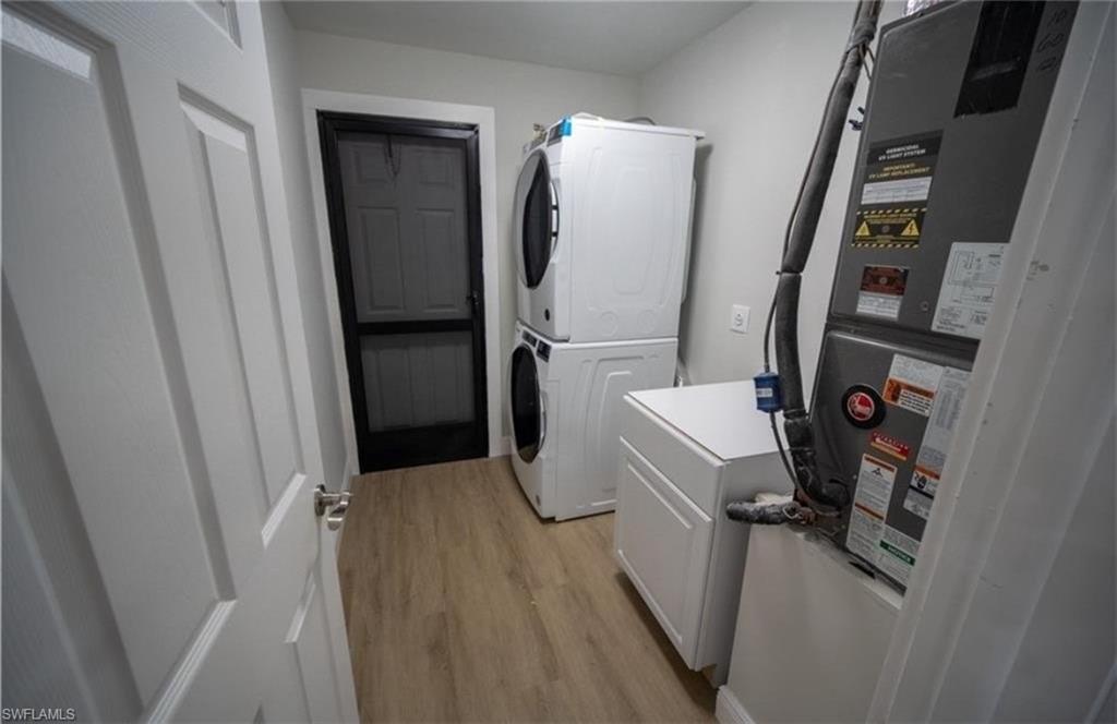 ISLAND PARK WOODLANDS - Residential