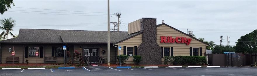 Free standing restaurant in Downtown Cape Coral ready for it's next adventure.  Call today to check it out.