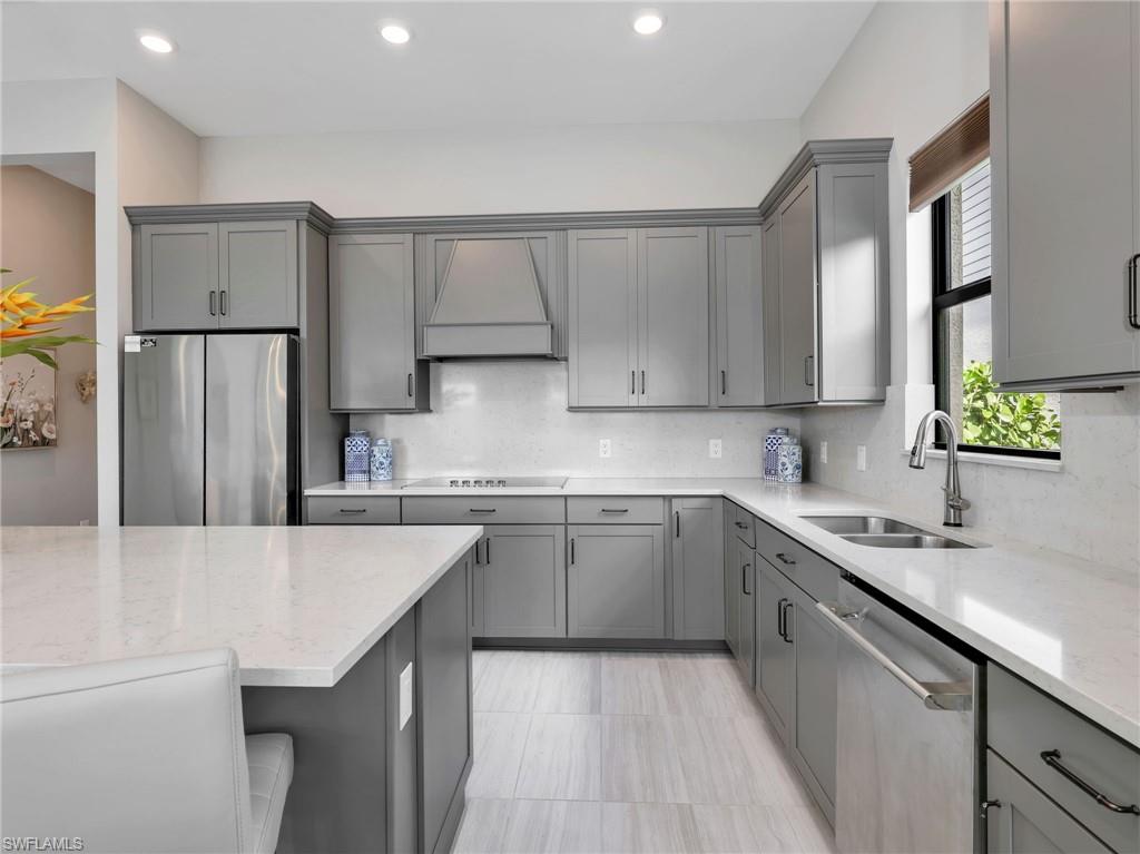 AVALON PARK - Residential