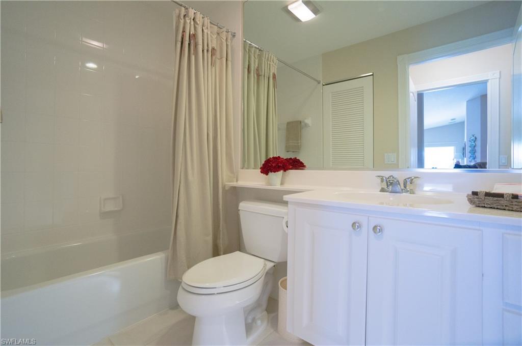 ISLAND WALK - Residential