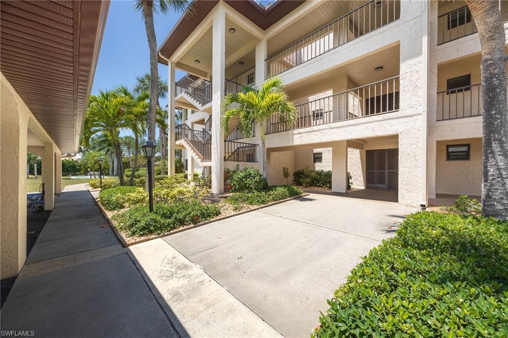 COMMODORE CLUB - Residential