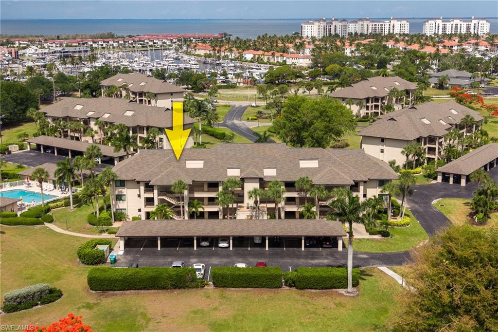 COMMODORE CLUB - Residential
