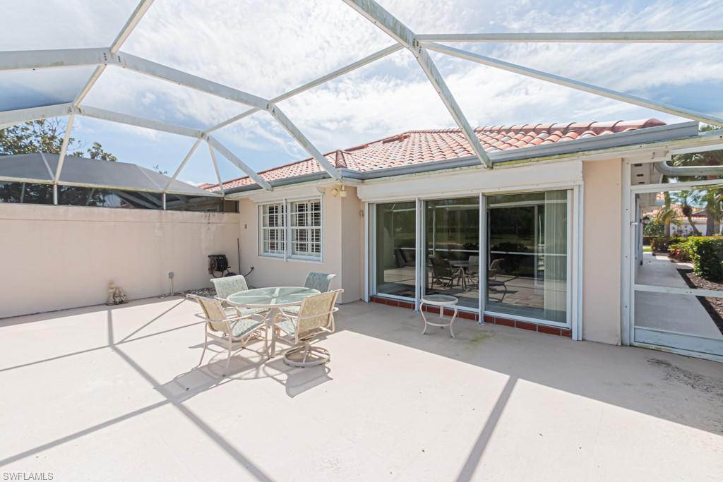 VILLAGE WALK - Residential