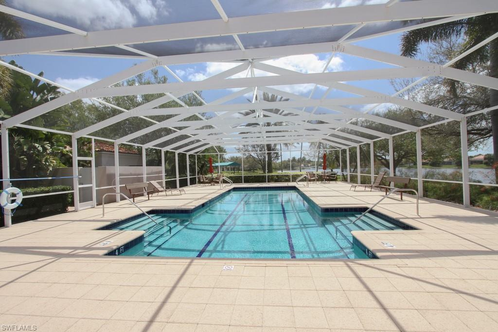 VILLAGE WALK - Residential