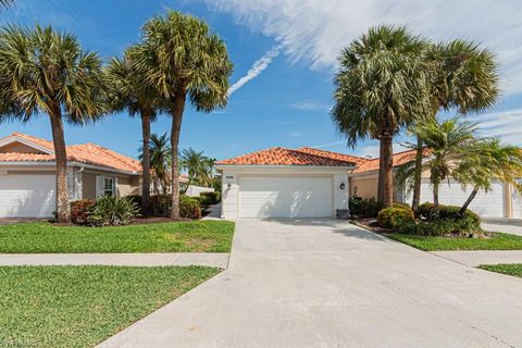 3153 Andorra CT NAPLES FL 34109