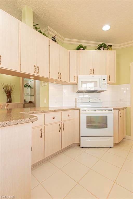 VILLAGE WALK - Residential