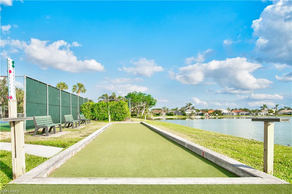 EMERALD LAKES - Residential Lease