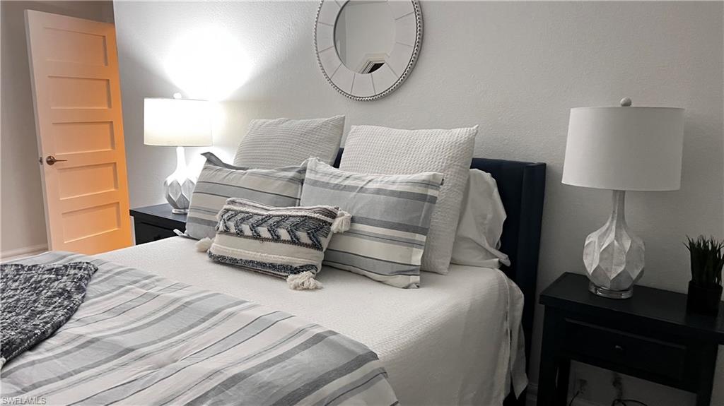 EMERALD LAKES - Residential Lease