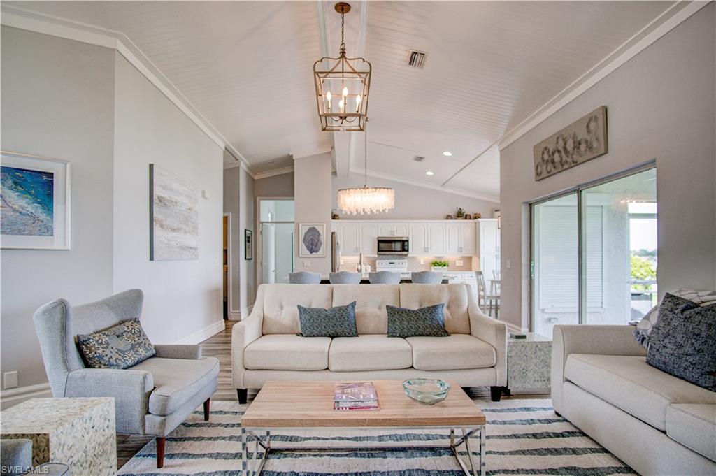 EMERALD LAKES - Residential Lease