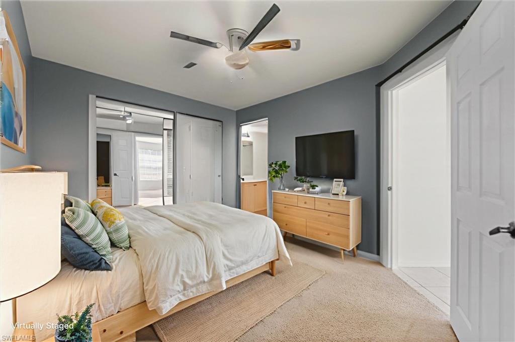 FOUR MILE COVE - Residential