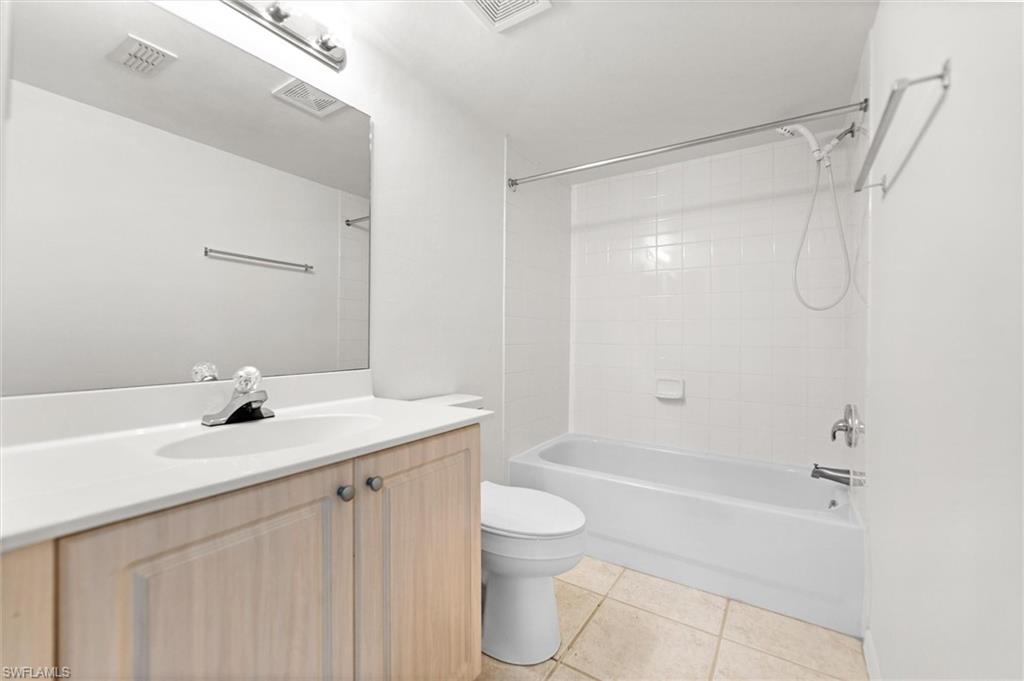 FOUR MILE COVE - Residential