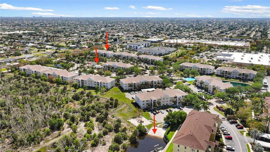 FOUR MILE COVE - Residential