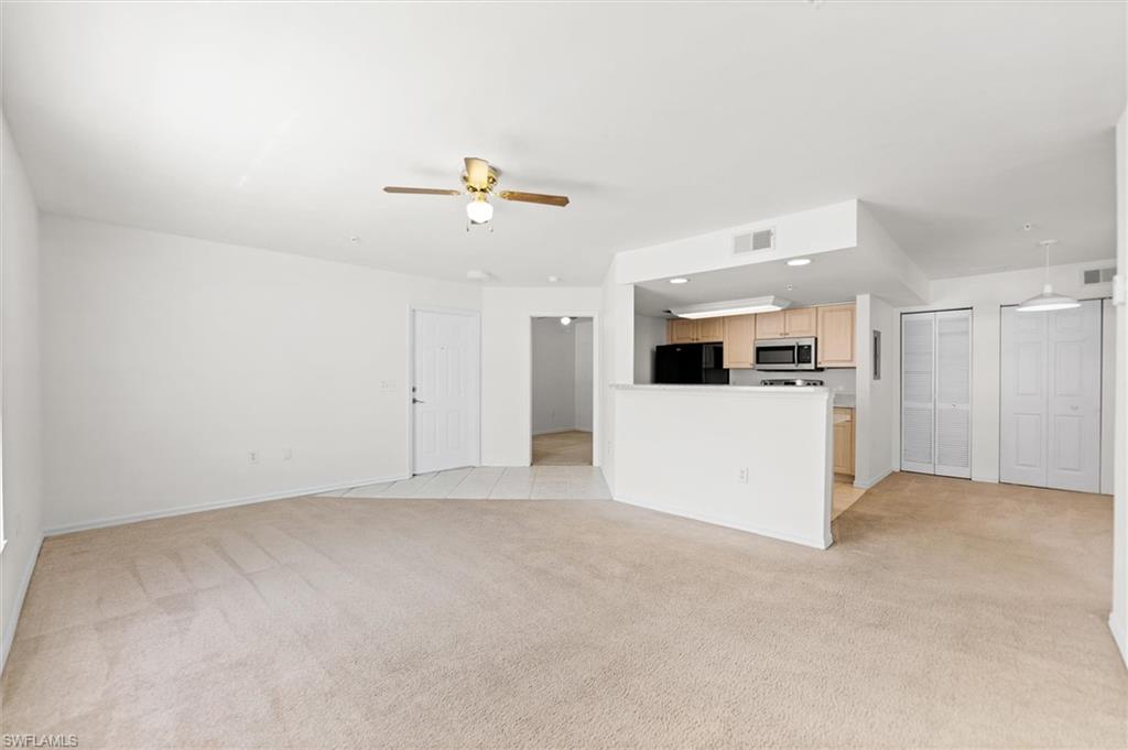 FOUR MILE COVE - Residential