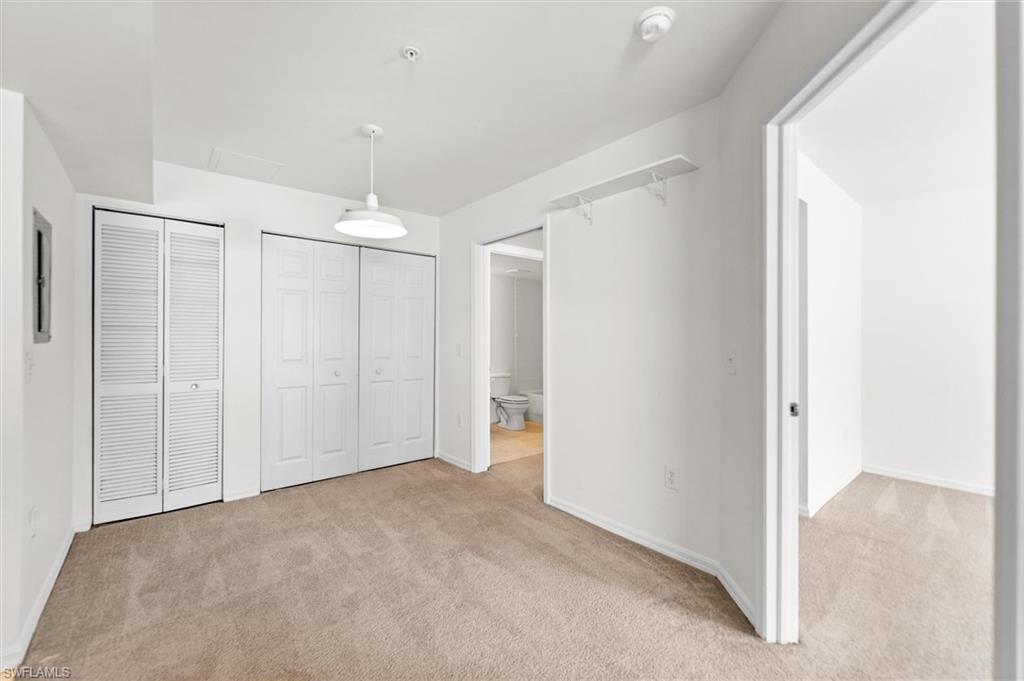 FOUR MILE COVE - Residential