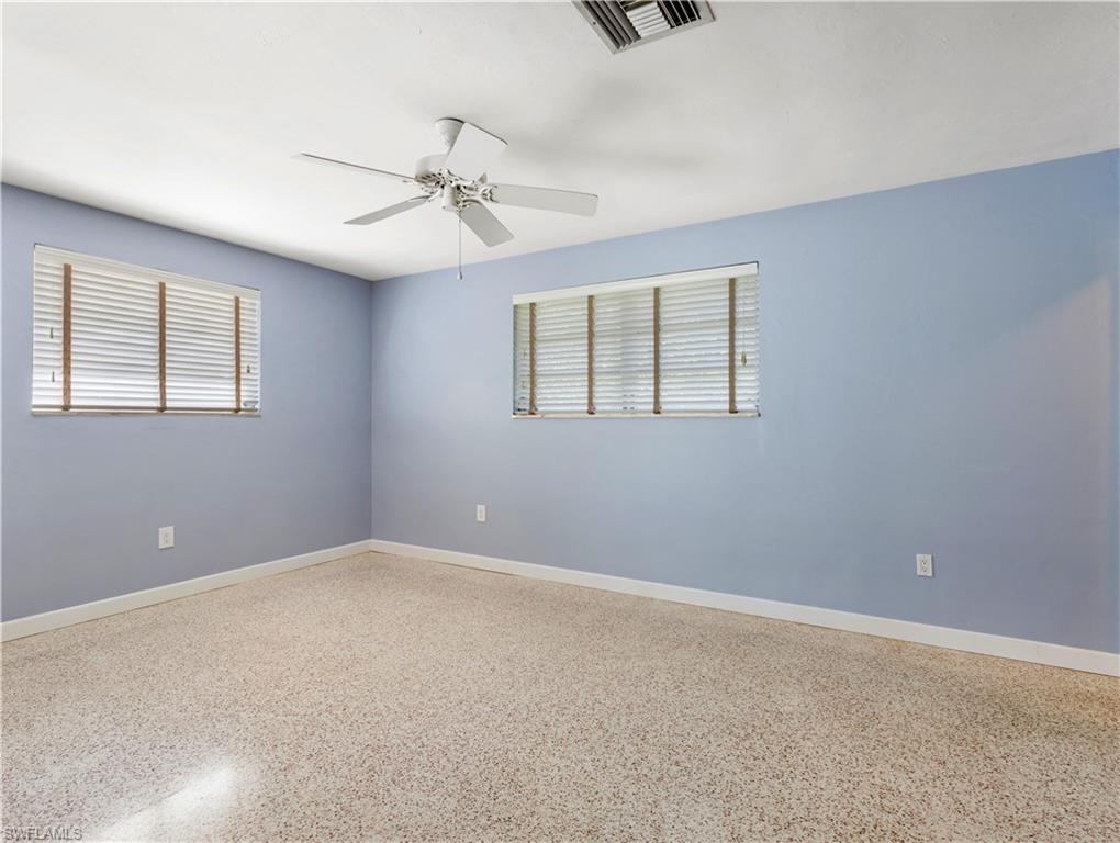 YORK MANOR - Residential